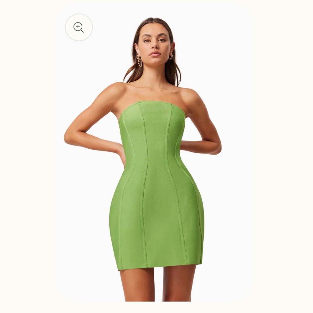 Elliatt Rose Mini Dress in Fern Green